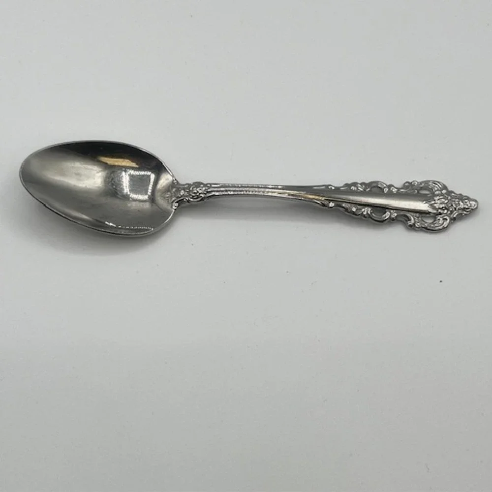 Oneida Community Affection Stainless Flatware 5 Piece Place Setting Floral